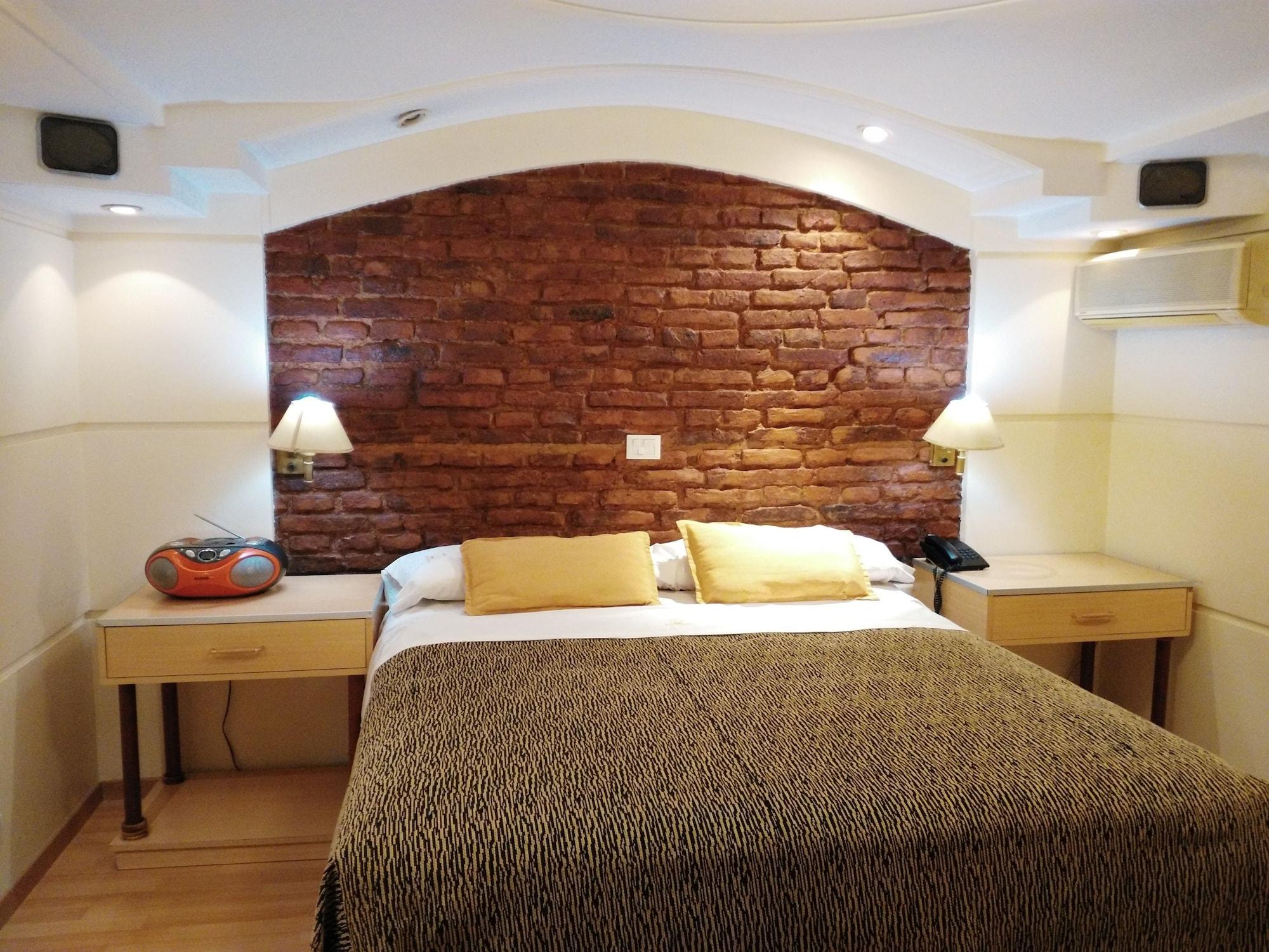 בואנוס איירס Hotel A&B Internacional מראה חיצוני תמונה