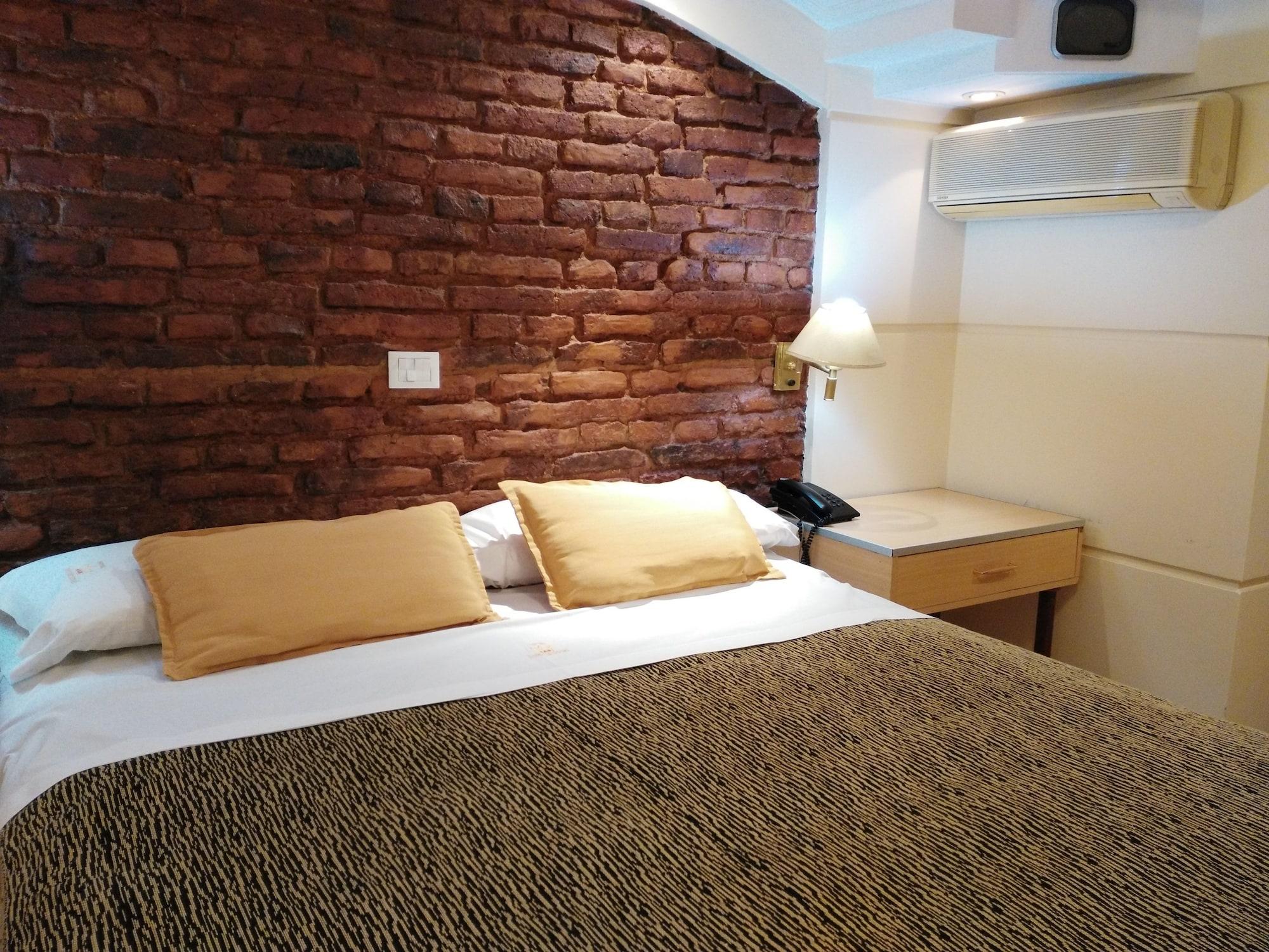 בואנוס איירס Hotel A&B Internacional מראה חיצוני תמונה