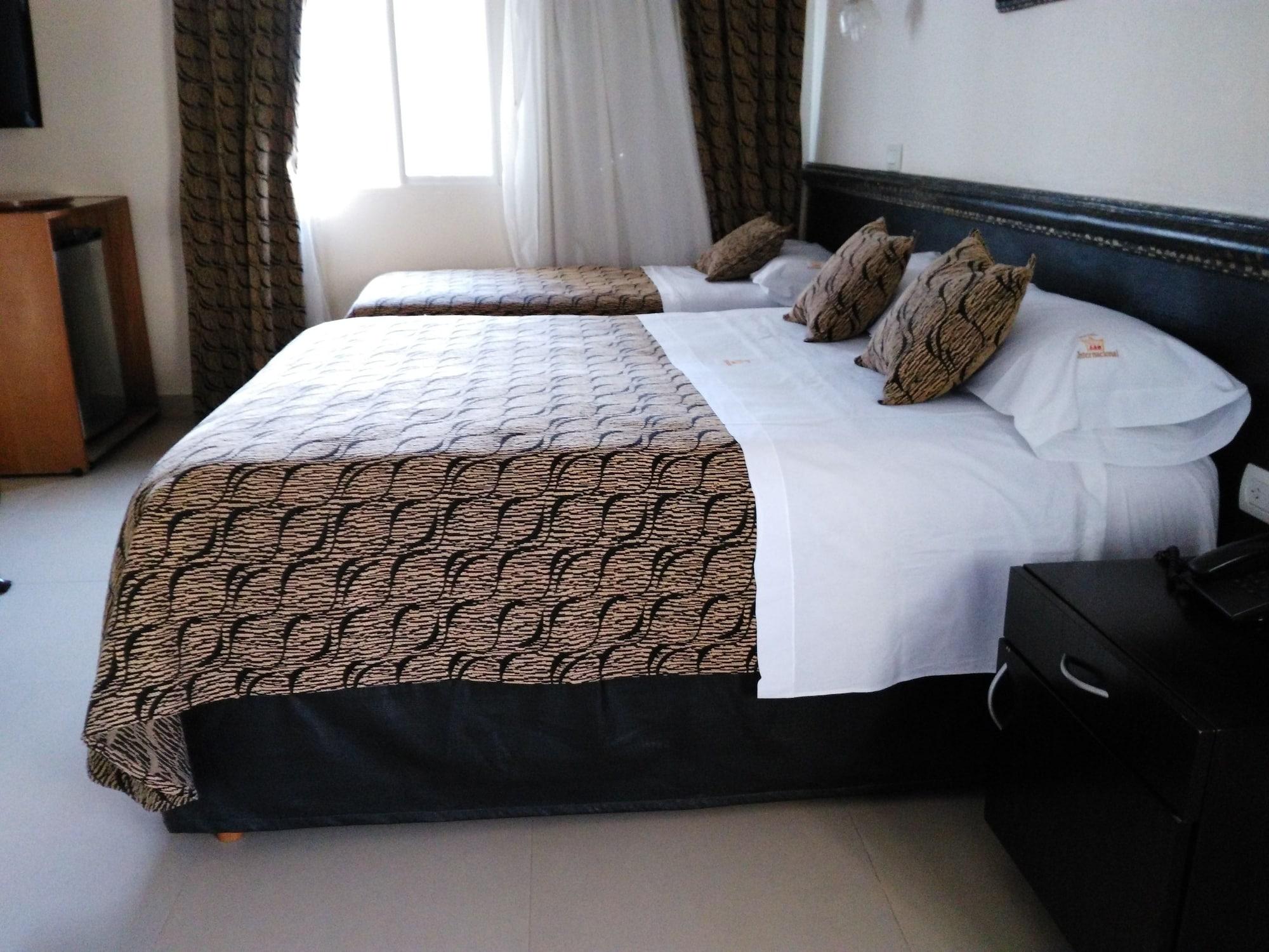 בואנוס איירס Hotel A&B Internacional מראה חיצוני תמונה