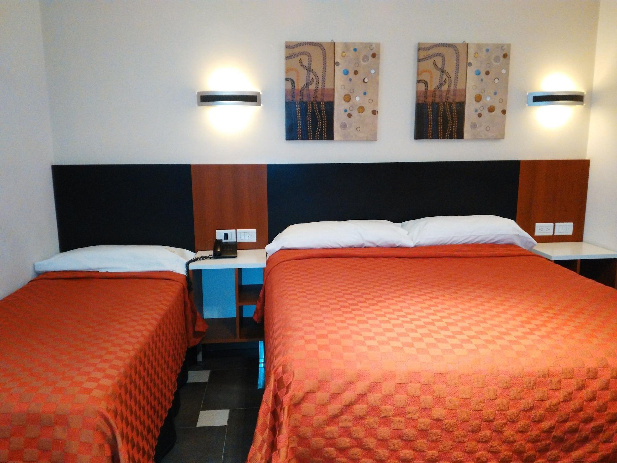בואנוס איירס Hotel A&B Internacional מראה חיצוני תמונה