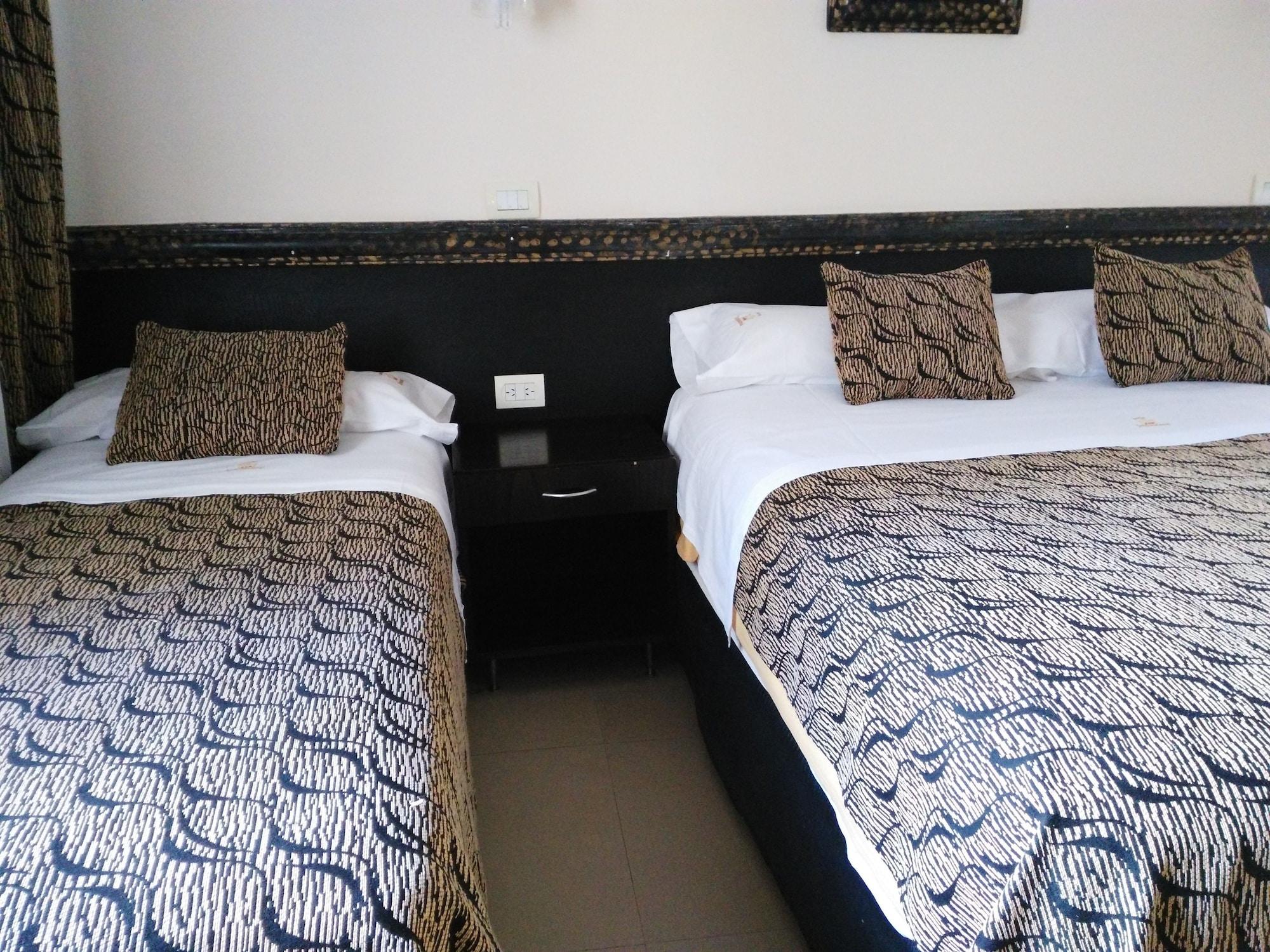 בואנוס איירס Hotel A&B Internacional מראה חיצוני תמונה