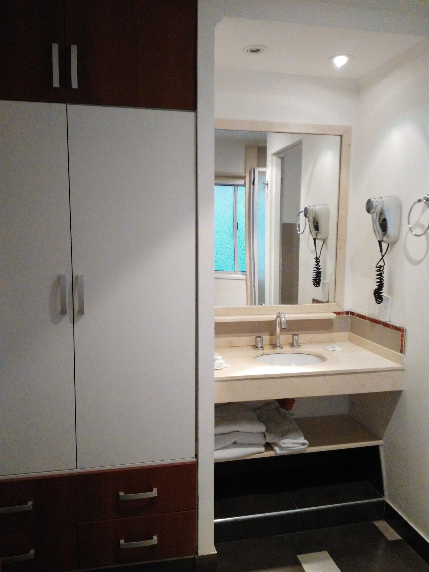 בואנוס איירס Hotel A&B Internacional מראה חיצוני תמונה