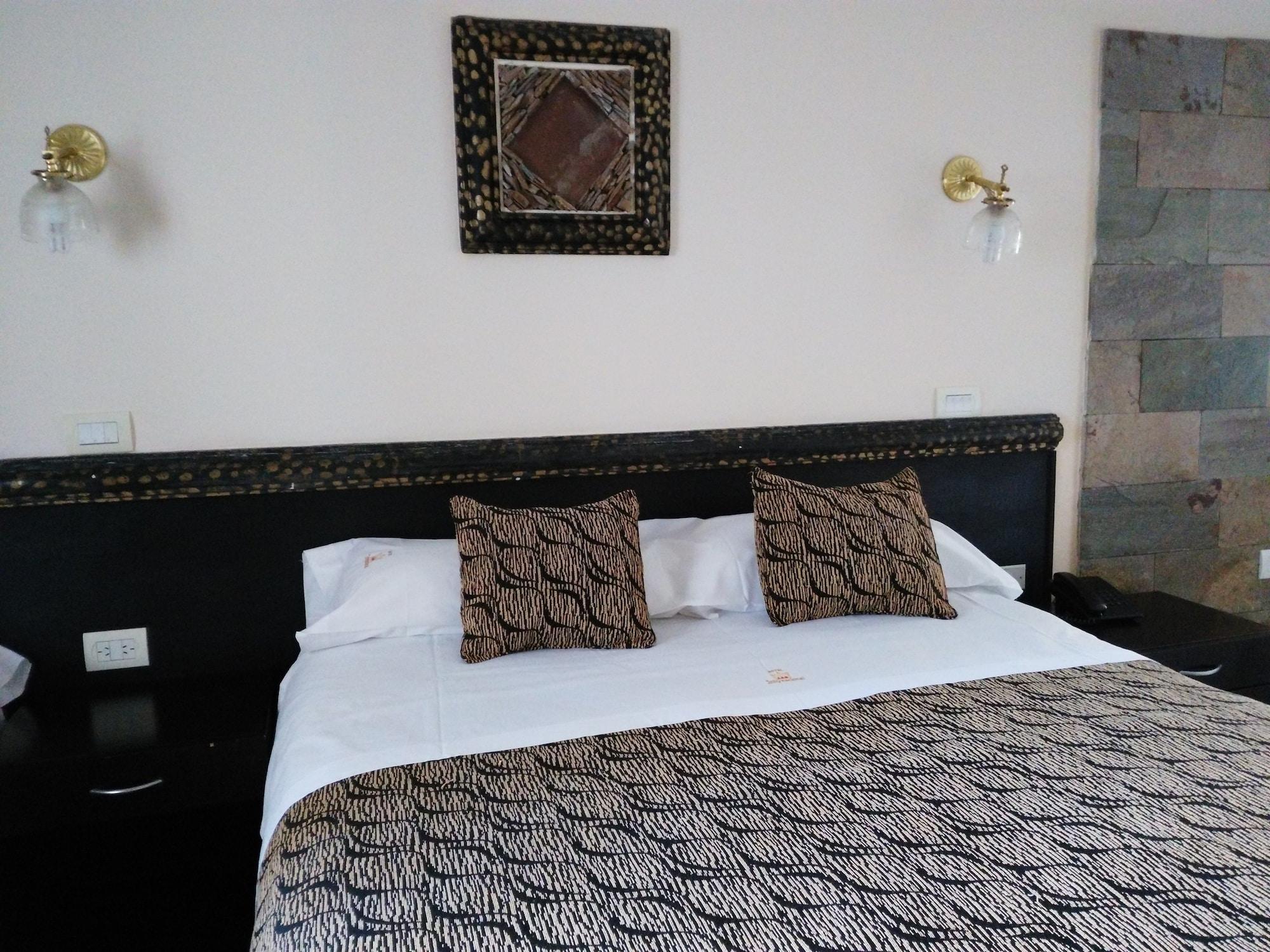 בואנוס איירס Hotel A&B Internacional מראה חיצוני תמונה