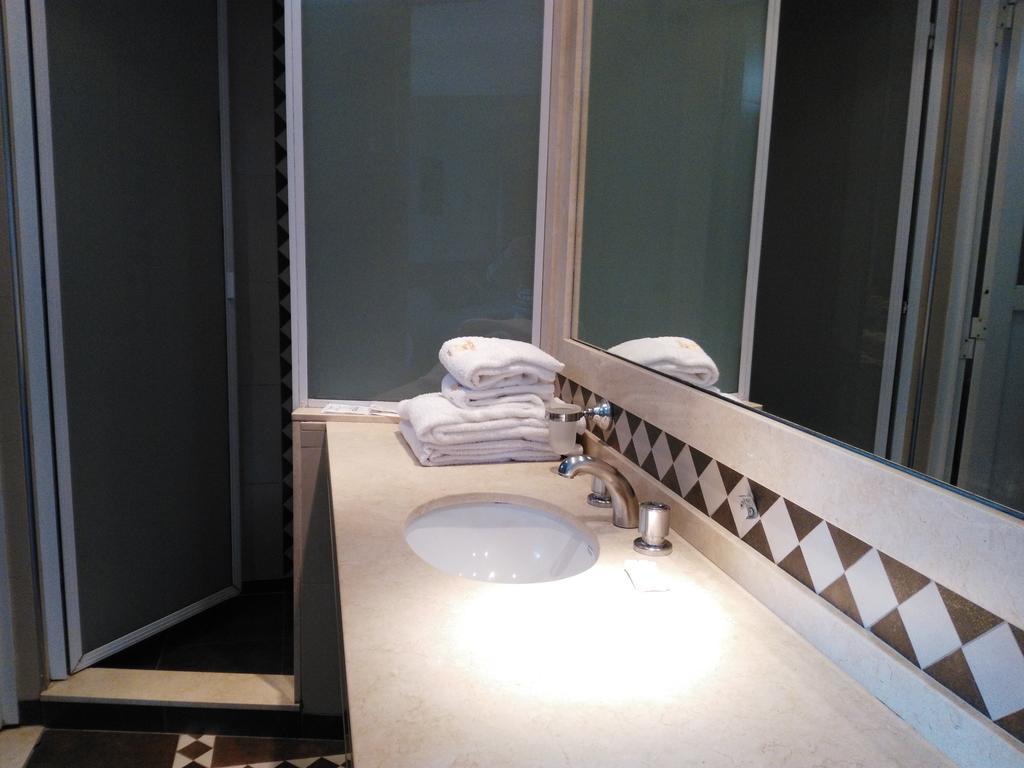 בואנוס איירס Hotel A&B Internacional מראה חיצוני תמונה