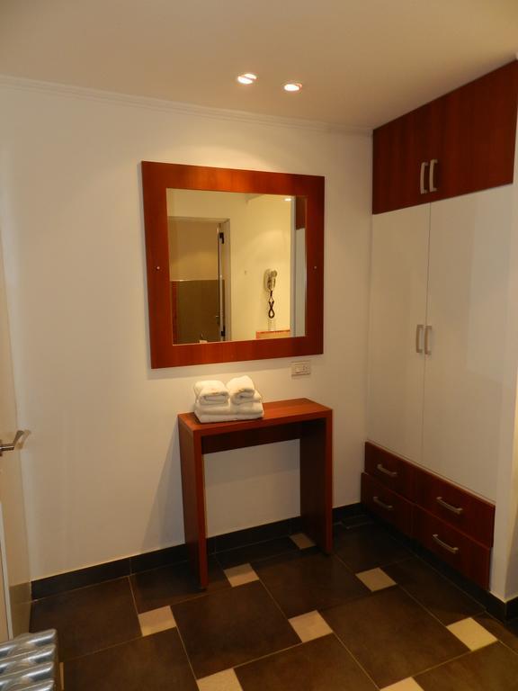 בואנוס איירס Hotel A&B Internacional מראה חיצוני תמונה